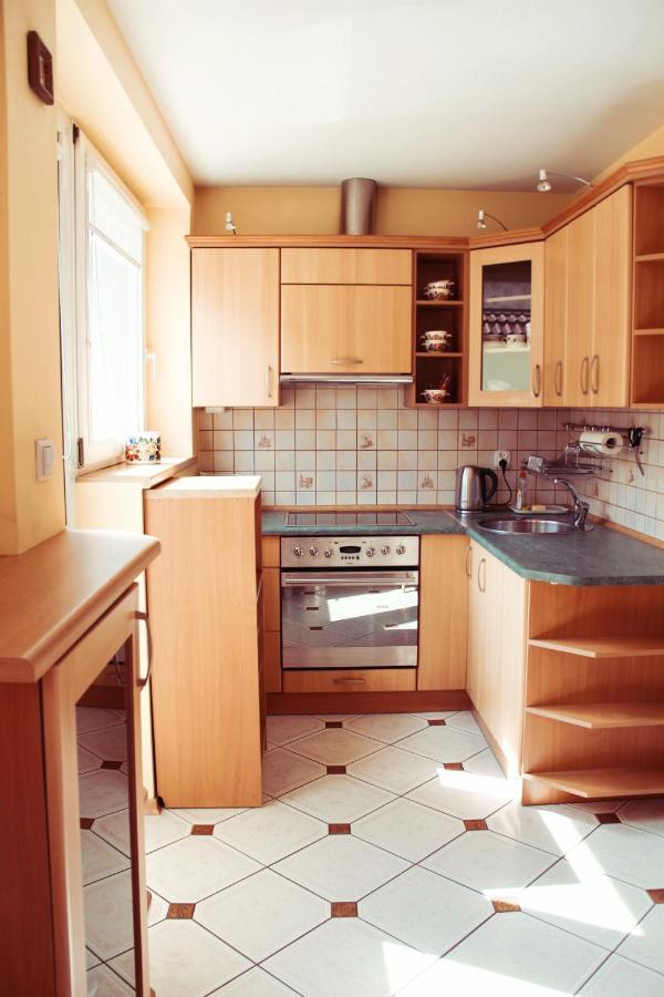 Dom Pod Gorami Apartment Mirsk Екстериор снимка