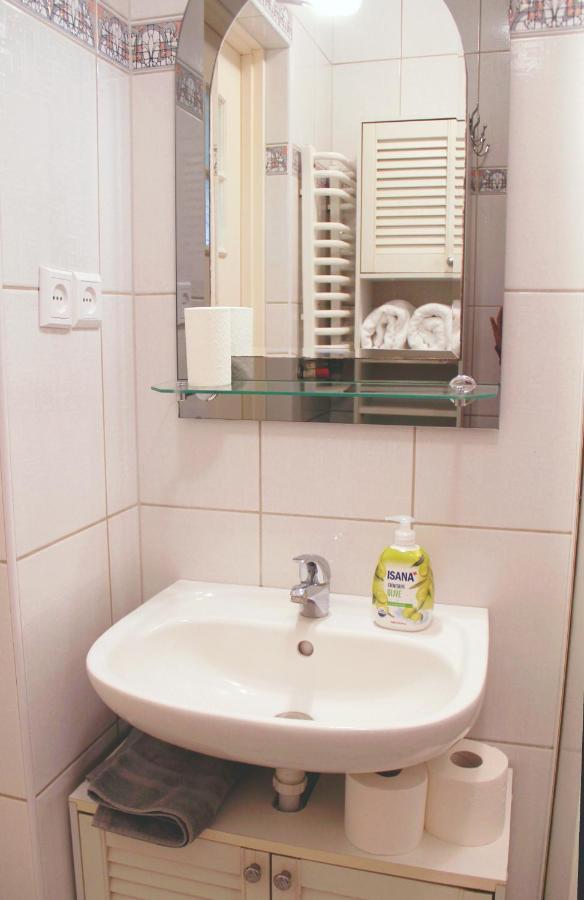 Dom Pod Gorami Apartment Mirsk Екстериор снимка