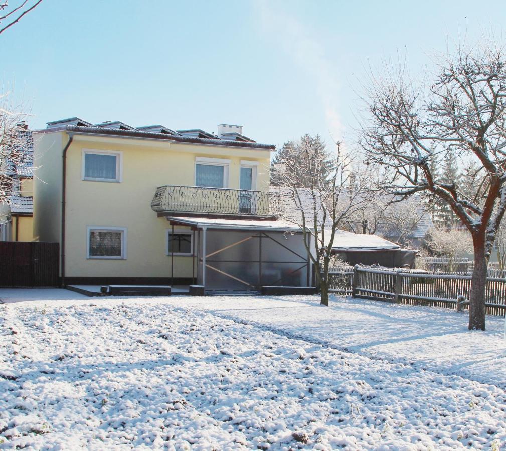 Dom Pod Gorami Apartment Mirsk Екстериор снимка